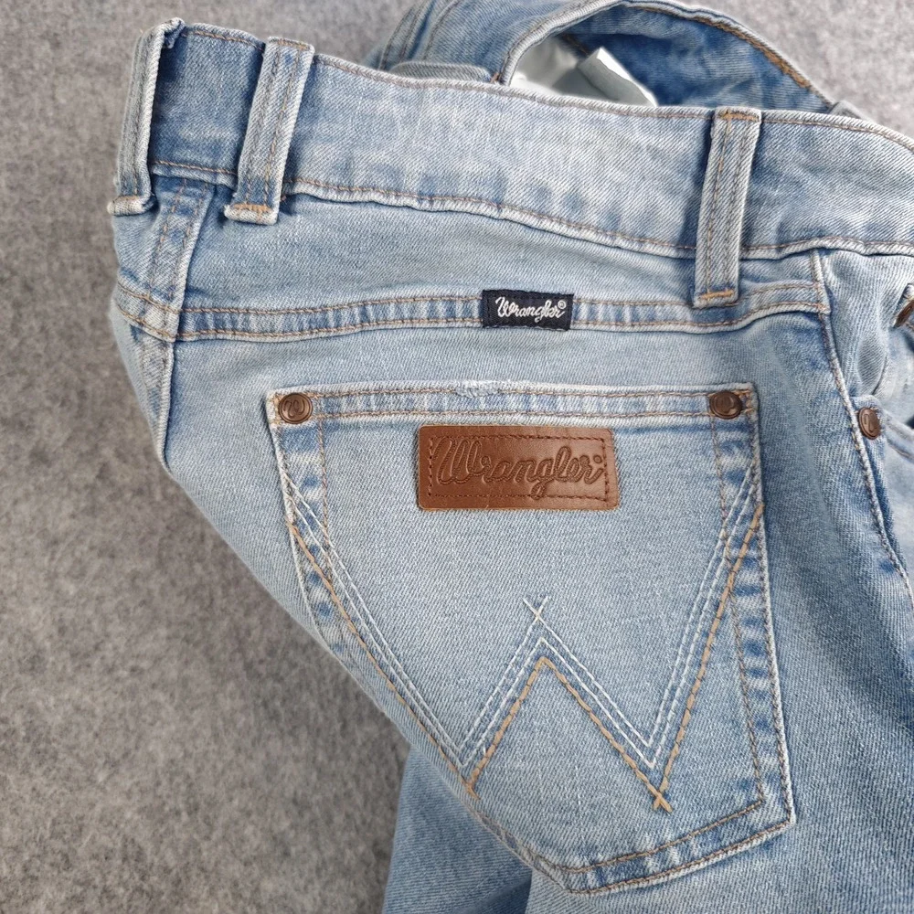 Wrangler Bootcut Jeans Women's 30x34 Blue Light Wash Distressed Mid Rise